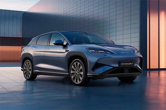 BYD Sealion 7 chega ao Brasil com pré-venda na BYD Allma