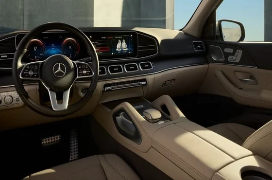 Central Multimídia Mercedes: conheça seus recursos