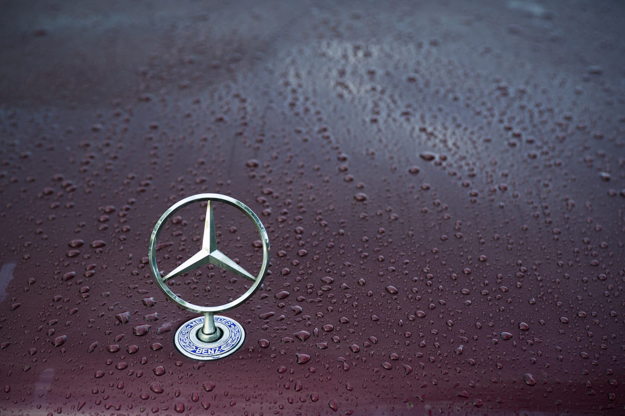 A história da Mercedes-Benz no Brasil: conquistas e legado