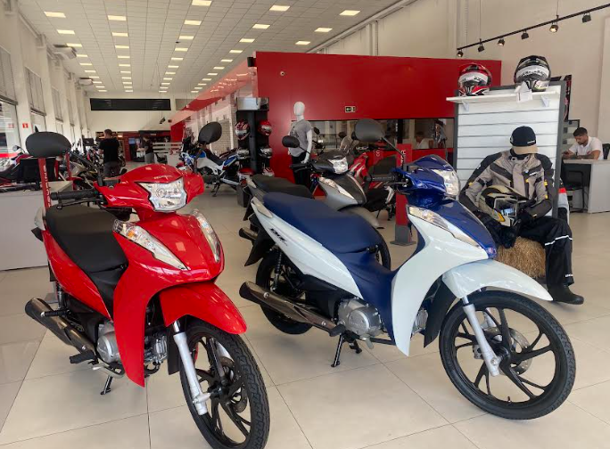 Honda Blokton realiza campanha promocional da Honda Biz 125