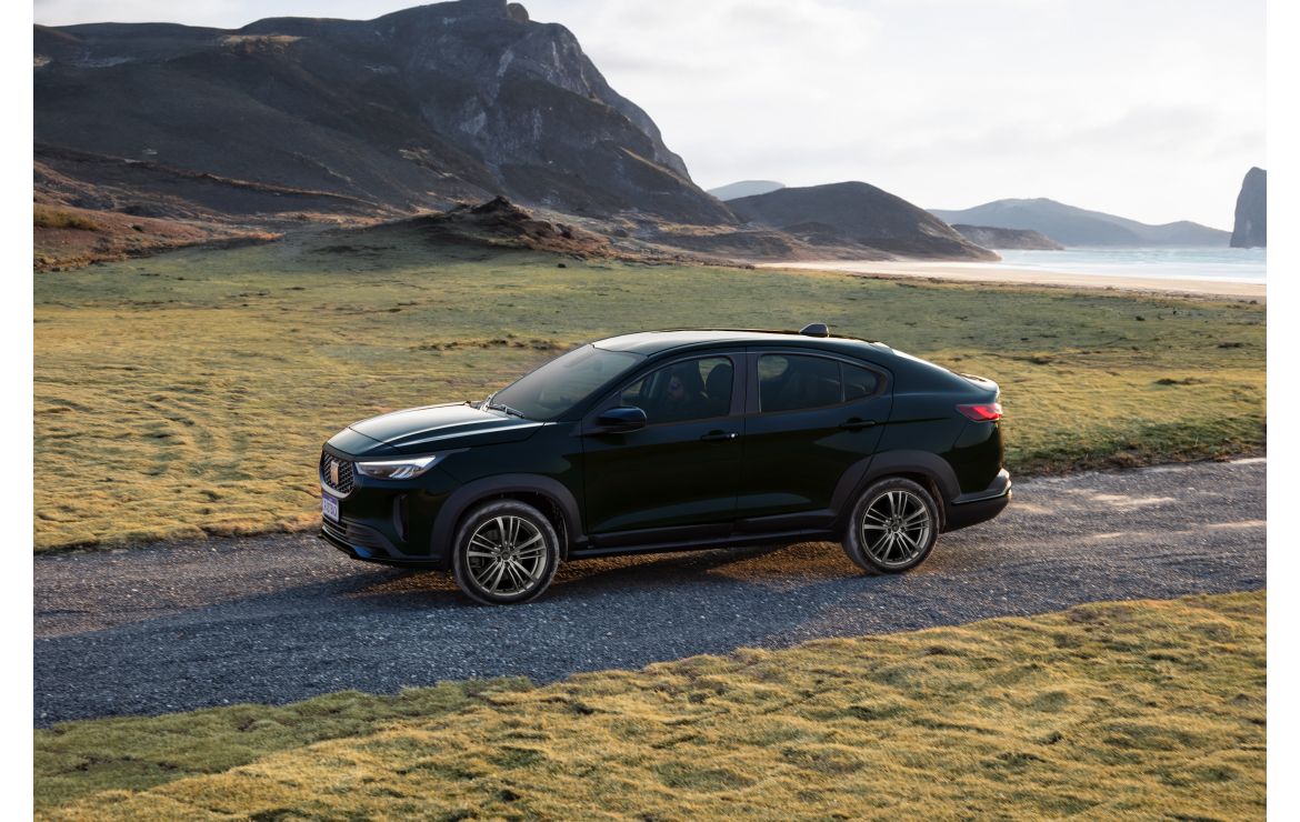 Fiat Fastback estreia nova versão por R$115.990