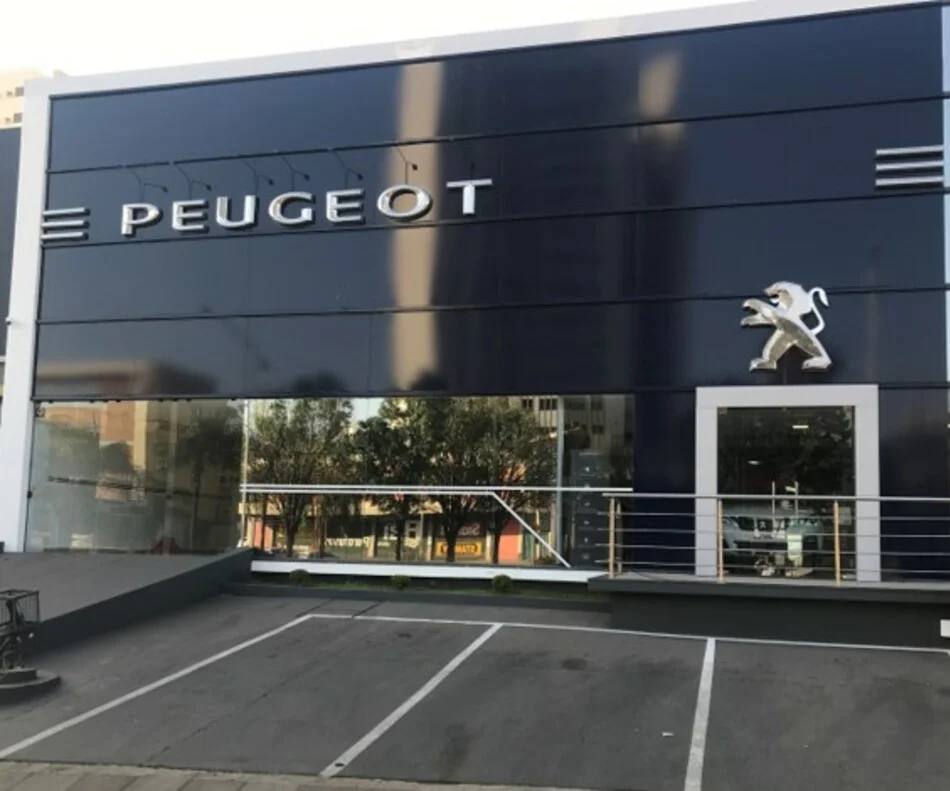 Imagem da loja Lumière Peugeot | São José do Rio Preto Imagem da loja Lumière Peugeot | São José do Rio Preto