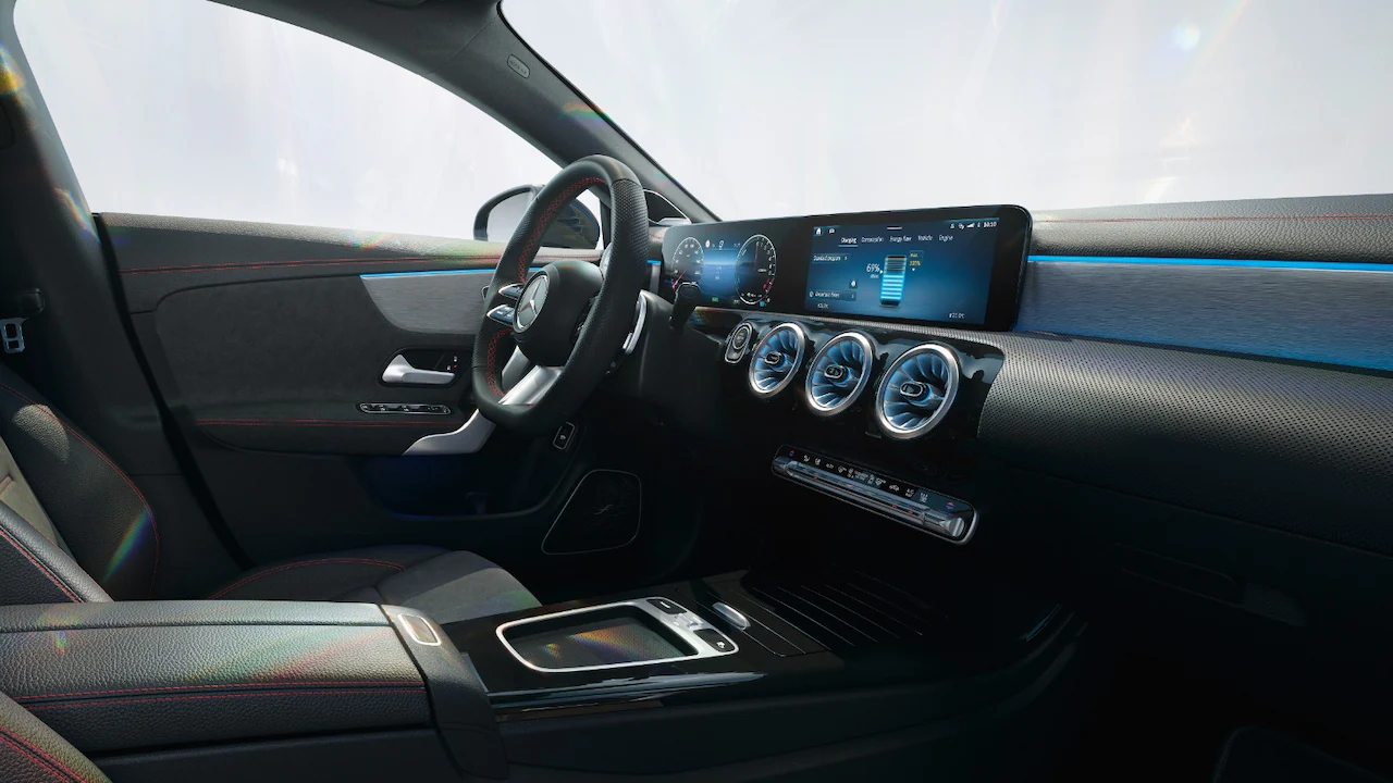 Mercedes_AMG-CLA-Coupe0004.webp?v=1741982142?v=1743699073?v=1743699393?v=1743701292?v=1774613180