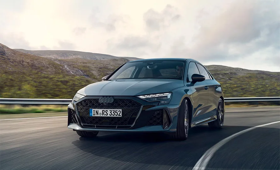 foto890_audi-rs3-destaques-conteudo%20%285%29.webp.webp?v=1770651814?v=1771253844?v=1784550577