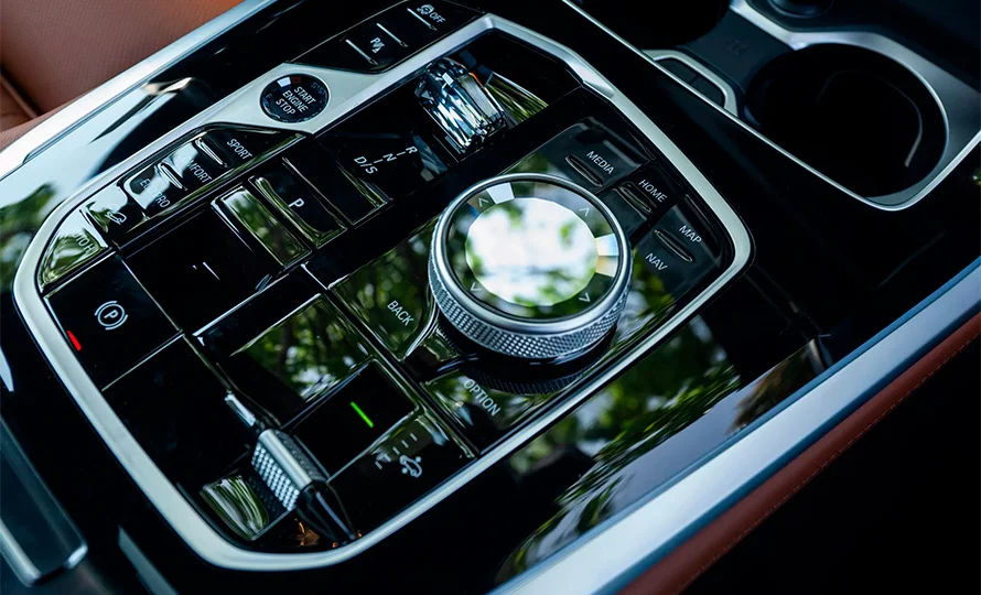 foto890_bmw-x7-design-conteudo%20%284%29.webp.webp?v=1767961828