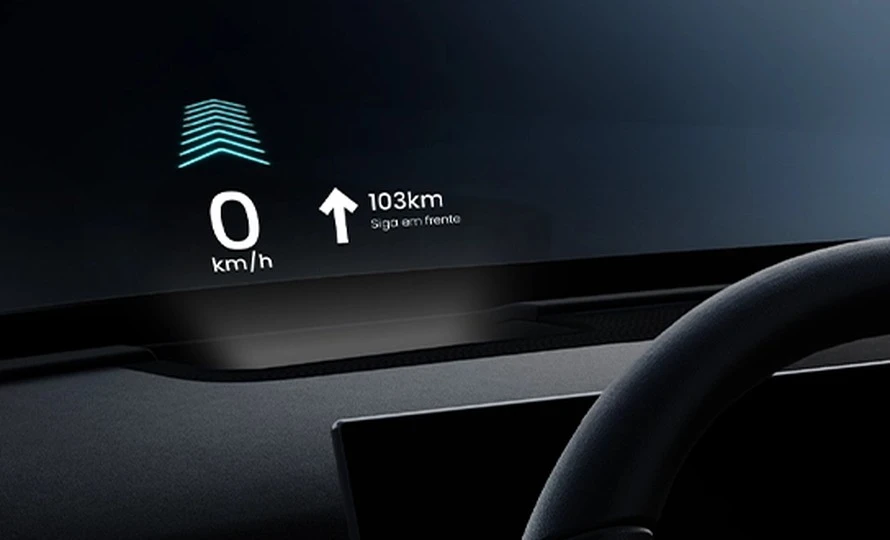 03-head-up-display-com-informacoes-projetados-no