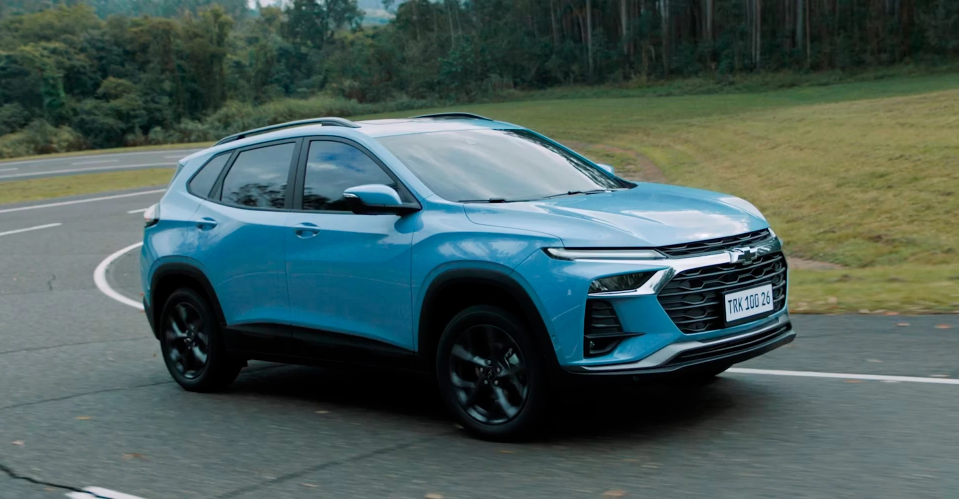 banner_desktop_chevrolet-tracker-100-anos-banner.webp