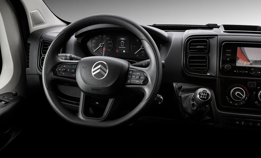 foto890_citroen-jumper-conteudo-conforto-3.webp.webp?v=1752609577?v=1752610294?v=1752610333?v=1752610622?v=1752668176?v=1777055676
