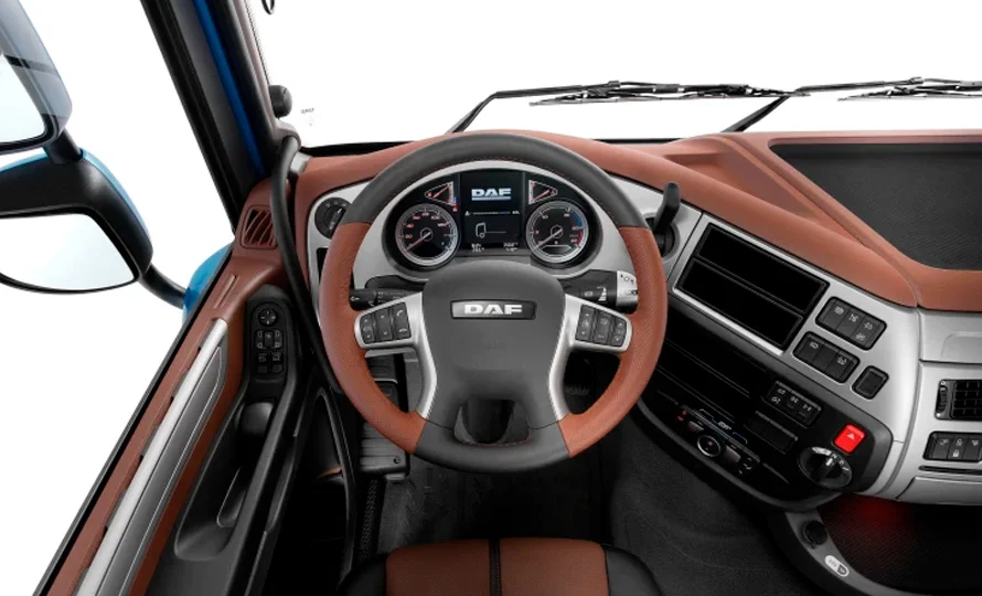foto890_daf-xf-conteudo-interior-2.webp.webp?v=1754586757?v=1754587052?v=1754587238?v=1754587646?v=1754587792