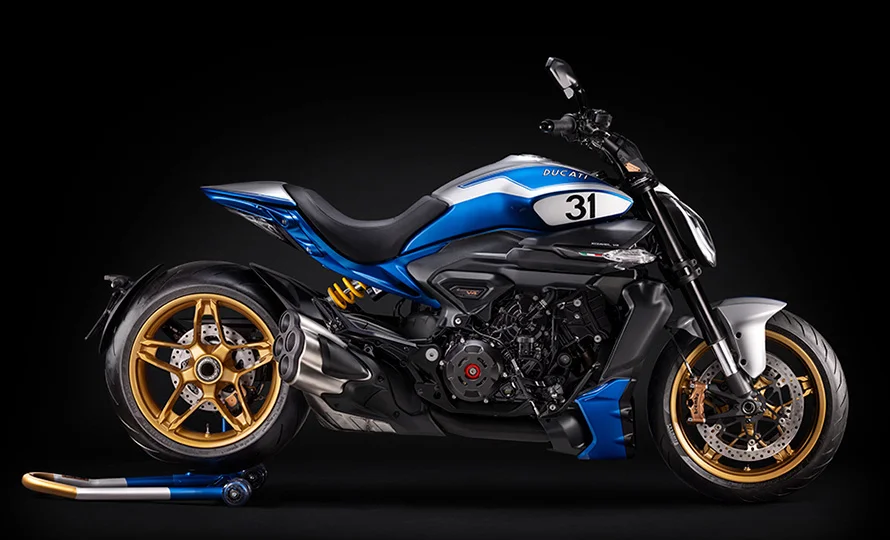 ducati-x-diavel-v4-100-conteudo-destaques%20%2811%29.webp?v=1780928869?v=1780933157