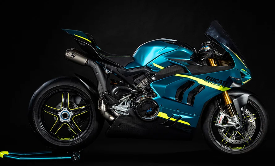 Ducati-Unica-02-carousel-imgtext-full-1080x740