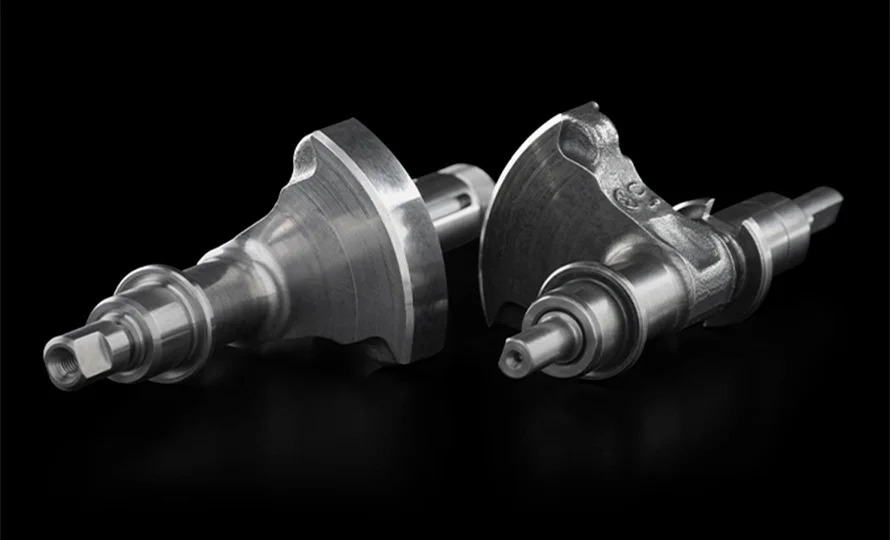 Ducati-Superquadra-Mono-overview-carousel-imgtxt-677x740-06.webp?v=1779127109?v=1780935618