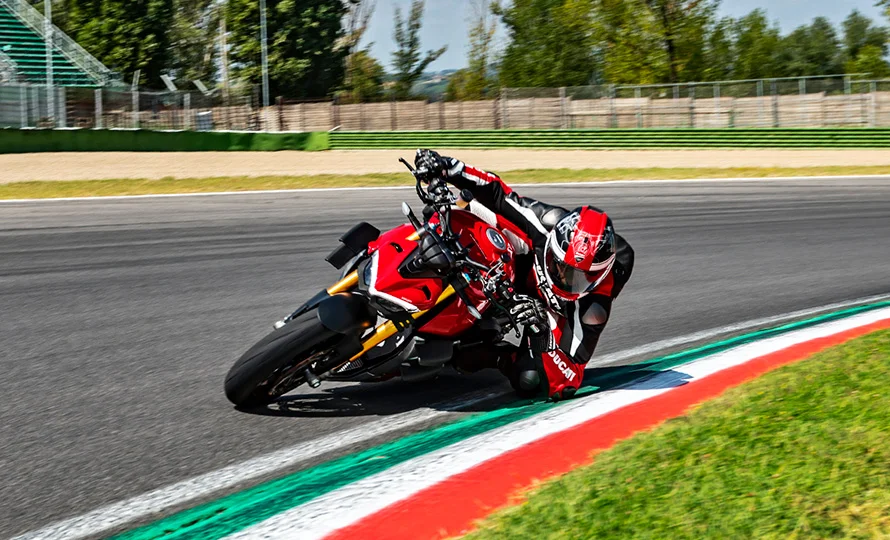 ducati-streetfighter-v4-s-conteudo%20%2811%29.webp?v=1779307173