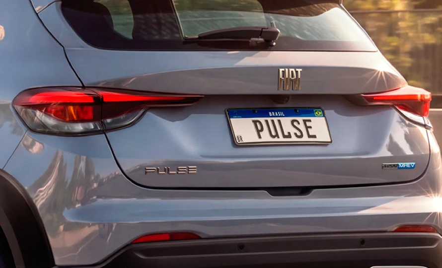 fiat-pulse-tudo-sobre-design-lanterna-led.webp?v=1787686724?v=1787687962