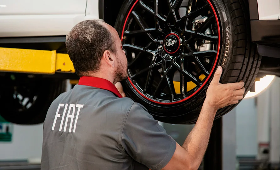 foto890_fiat-fastback-abarth-conteudo-servicos-1.webp.webp?v=1751291411?v=1758660731?v=1758660893?v=1780315809?v=1780319211