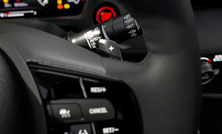 foto890_honda-hrv-conteudo-performance-1.webp.webp?v=1753186441?v=1754313446?v=1754313782?v=1771872135