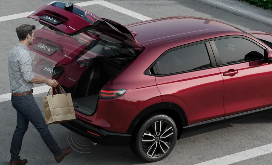 foto890_honda-hrv-galeria-5.webp.webp?v=1753125279?v=1753125770?v=1753126524?v=1753186441?v=1754313446?v=1754313782?v=1771872135