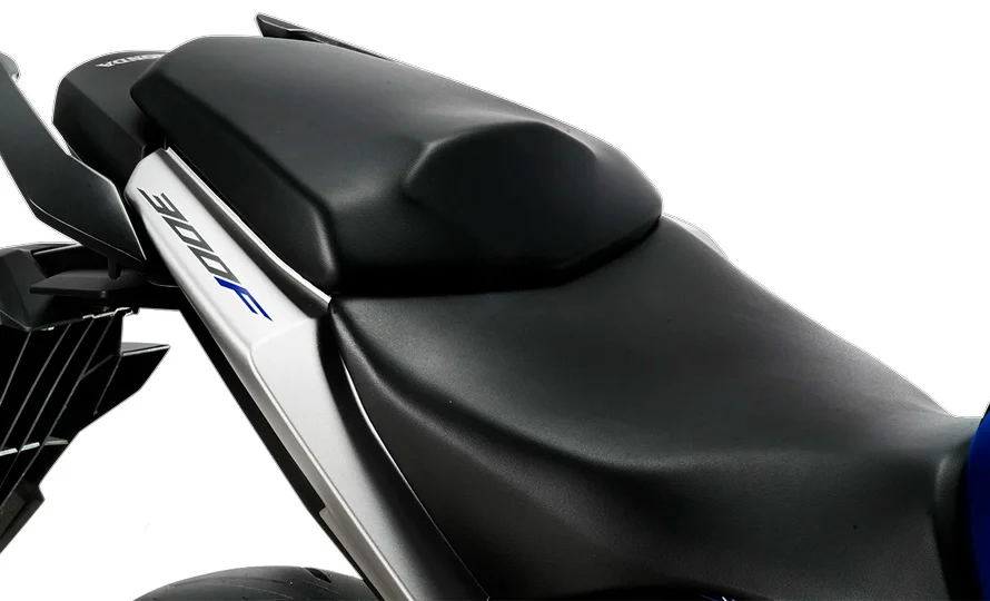 foto890_honda-cb300ftwister-design-conteudo%20%281%29.webp.webp?v=1758208726?v=1758307819