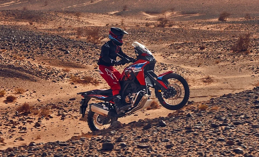 foto890_honda-crf1100l-seguranca-conteudo%20%281%29.webp.webp?v=1770310367?v=1770311495?v=1770823247