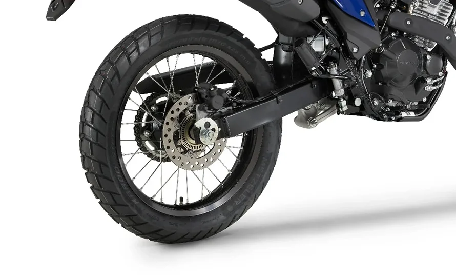 hondamotos-xr300ltornado-conteudo-seguranca%20%282%29.webp?v=1785159043