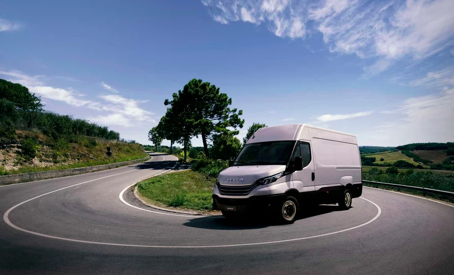 foto890_iveco-daily-furgao-conteudo-3.webp