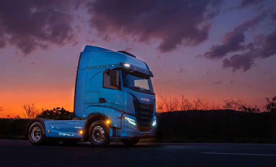 foto890_iveco-sway4x2-conteudo-1.webp