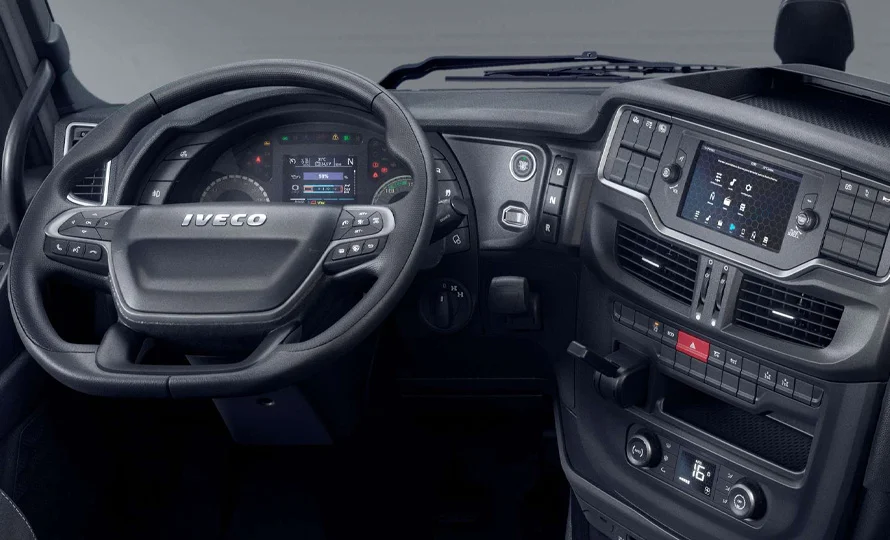 foto890_iveco-sway4x2-conteudo-6.webp