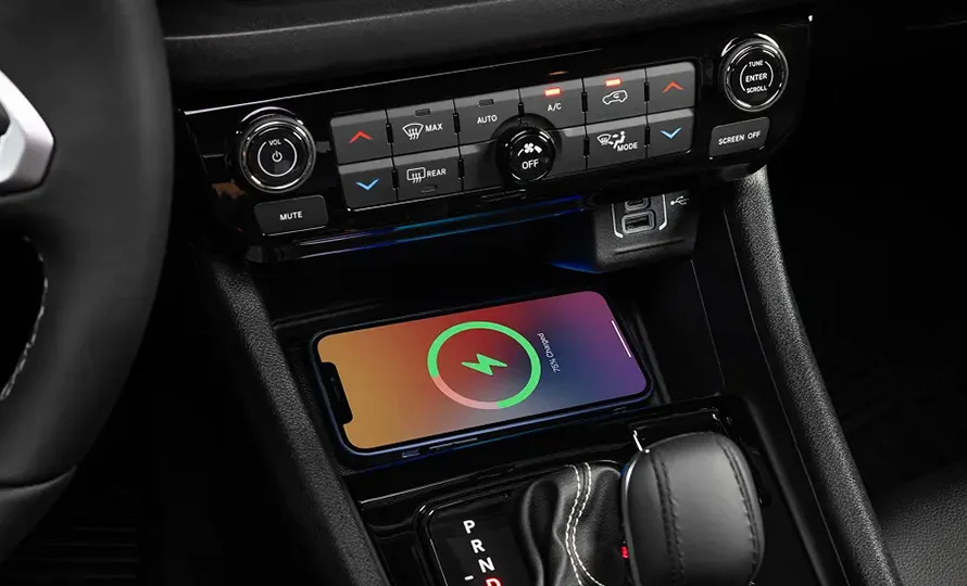 foto890_jeep-renegade-conteudo-tecnologia%20%283%29.webp.webp?v=1774985146?v=1774985857?v=1774986978?v=1774990548?v=1775481235?v=1775488561?v=1775594747?v=17763515