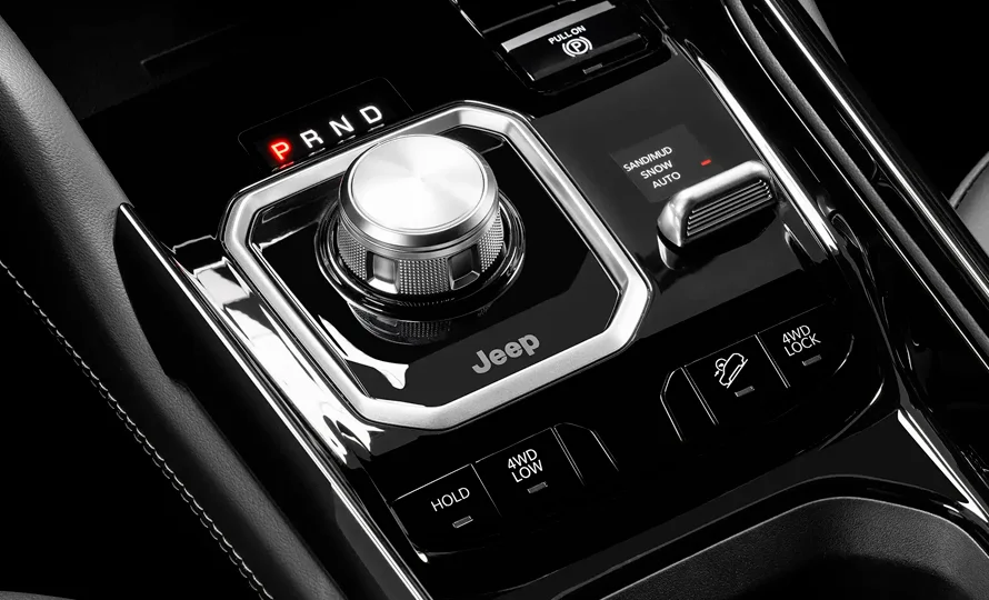 foto890_jeep-commander-conteudo-design-3.webp.webp?v=1755616292?v=1755620661?v=1755621449?v=1755621841?v=1755622833?v=1755626077?v=1755626602?v=1755626831?v=17556