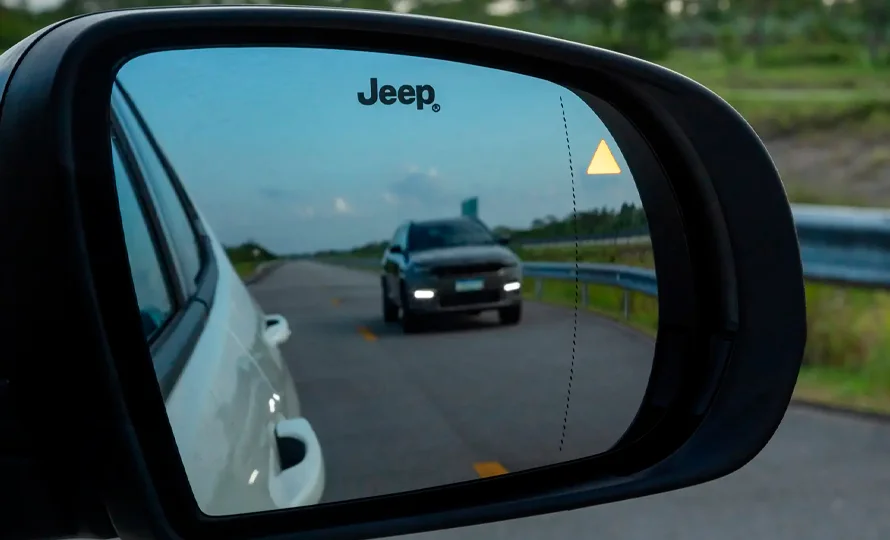 foto890_jeep-commander-conteudo-destaques-3.webp.webp?v=1755610675?v=1755614669?v=1755615919?v=1755616292?v=1755620661?v=1755621449?v=1755621841?v=1755622833?v=17