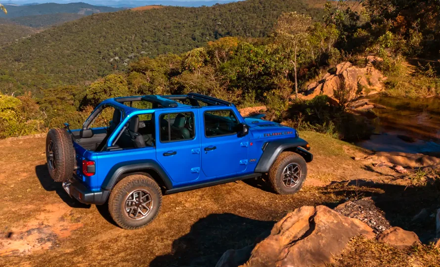 foto890_jeep-wrangler-conteudo-conforto-5.webp.webp?v=1756214306?v=1756214868?v=1776080158?v=1776340363