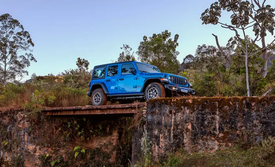 foto890_jeep-wrangler-conteudo-offroad-5.webp.webp?v=1756212588?v=1756212805?v=1756213533?v=1756214306?v=1756214868?v=1776080158?v=1776340363