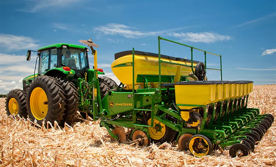 foto890_johndeere-autotrac-universal-300-destaques-conteudo%20%284%29.webp
