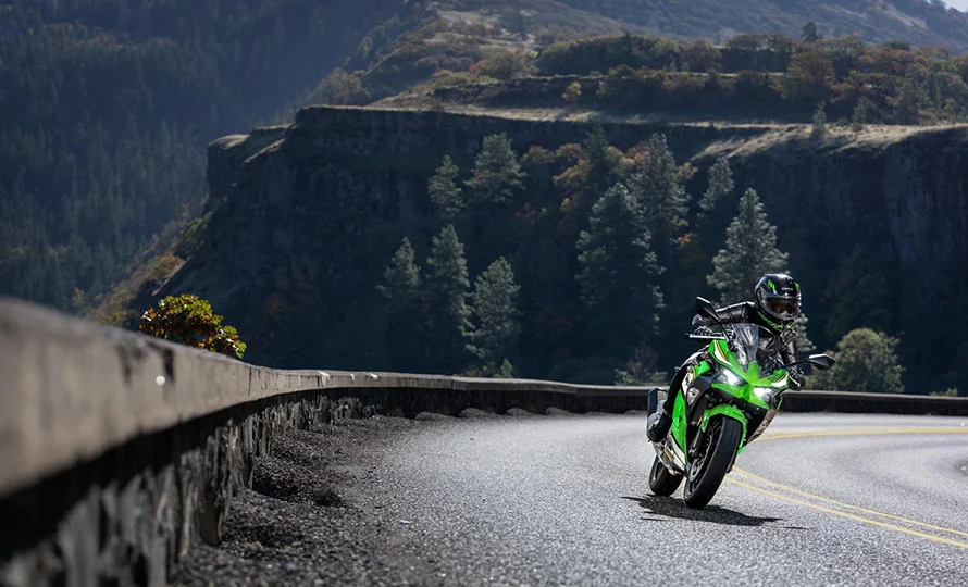 foto890_kawasaki-ninja-500SEKRT-destaques-conteudo%20%2810%29.webp.webp?v=1764081906?v=1764082263?v=1765545056?v=1767810280?v=1786360888?v=1786365491?v