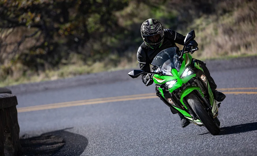 foto890_kawasaki-ninja-500SEKRT-destaques-conteudo%20%287%29.webp.webp?v=1764081906?v=1764082263?v=1765545056?v=1767810280?v=1786360888?v=1786365347?v=