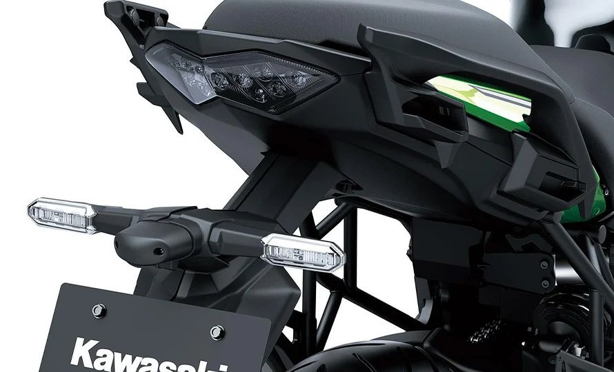 foto890_kawasaki-versys650-recursos-conteudo%20%2813%29.webp.webp?v=1764017524?v=1764266451?v=1766001042?v=1767815272?v=1786452972