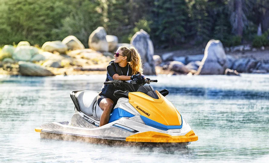 foto890_kawasaki-jetski-st-160-conteudo-destaques-10.webp