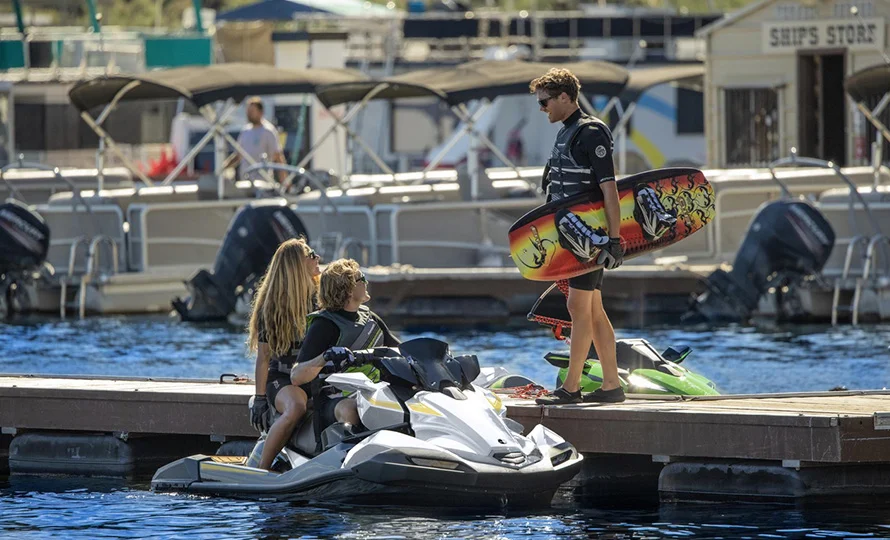 foto890_kawasaki-jetski-ultra-160lx-conteudo-destaques-08.webp