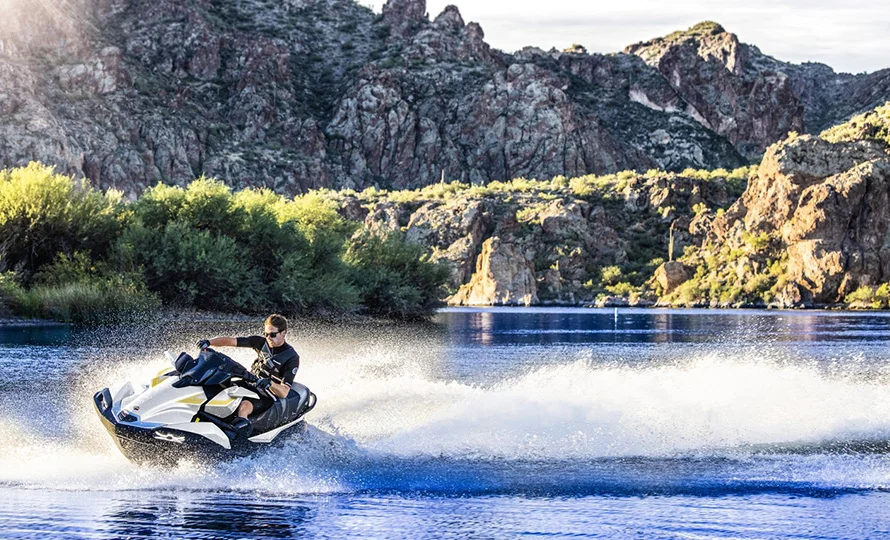 foto890_kawasaki-jetski-ultra-160lx-conteudo-destaques-11.webp