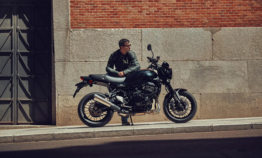 kawasaki_10.webp?v=1786370389