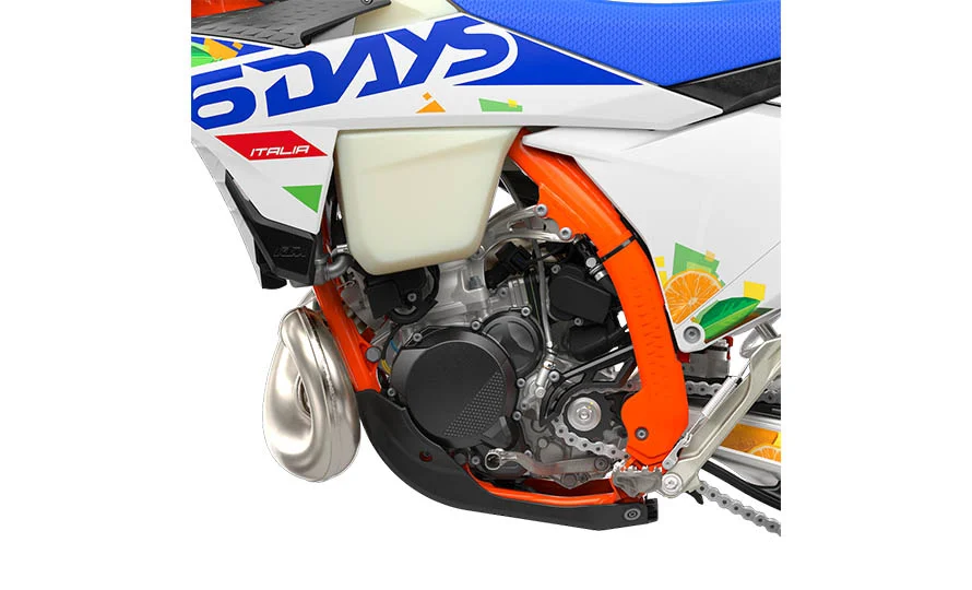 foto890_krm-350excf-voltadereferencia-conteudo%20%283%29.webp.webp?v=1765895083