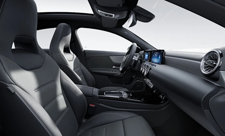 foto890_amg-cla-19-jsp0