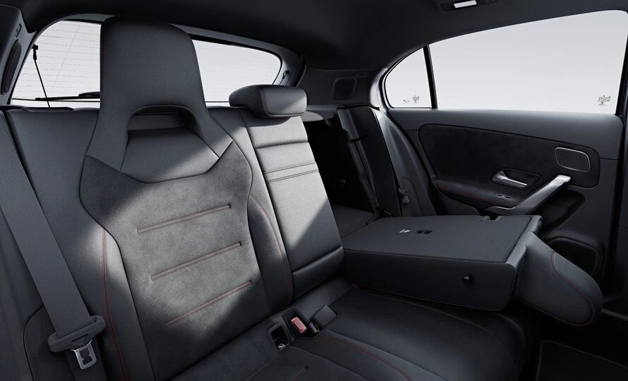 foto890_amg-classe-a-25-8ho2