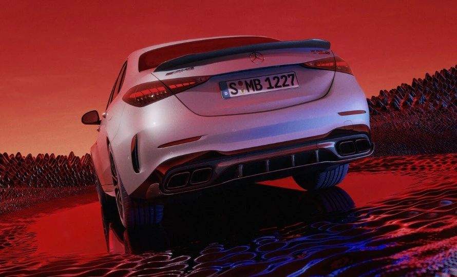 foto890_amg-classe-c-01-2004