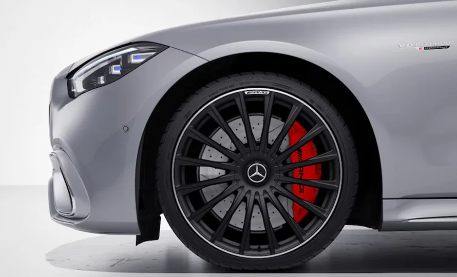 foto890_mercedes-amg-classe-s-conteudo%20%2832%29.webp