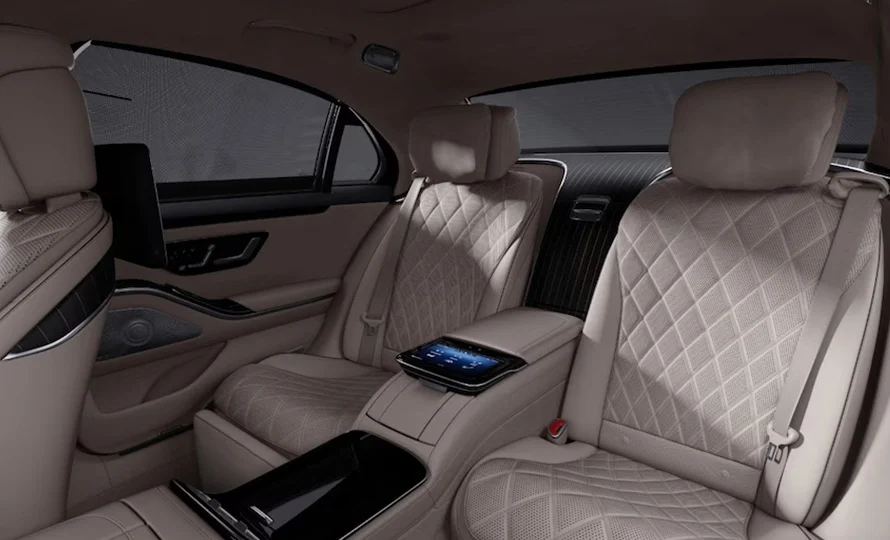 foto890_mercedes-amg-classe-s-conteudo%20%2847%29.webp