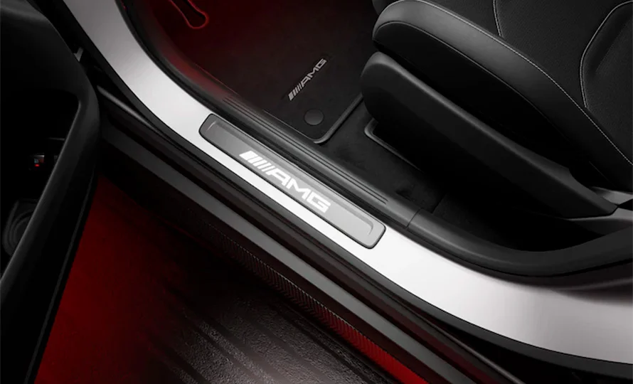 foto890_mercedes-amg-glc63-seperformance-destaques-conteudo%20%282%29.webp.webp?v=1768416783?v=1768419946?v=1773325536