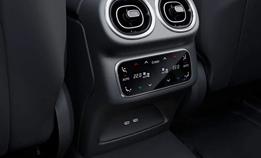 foto890_mercedes-amg-glc-conteudo%20%282%29.webp