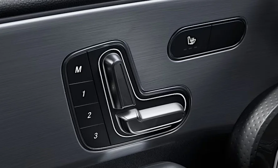foto890_mercedes-cla-coupe-conteudo-multimidia%20%283%29.webp