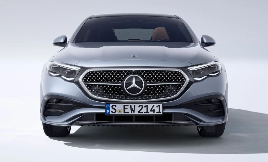 foto890_classe-e-sedan-03-pktv